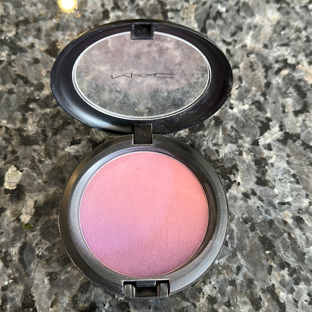 MAC Limited Edition Authentic Blush Ombré in Azalea Blossom